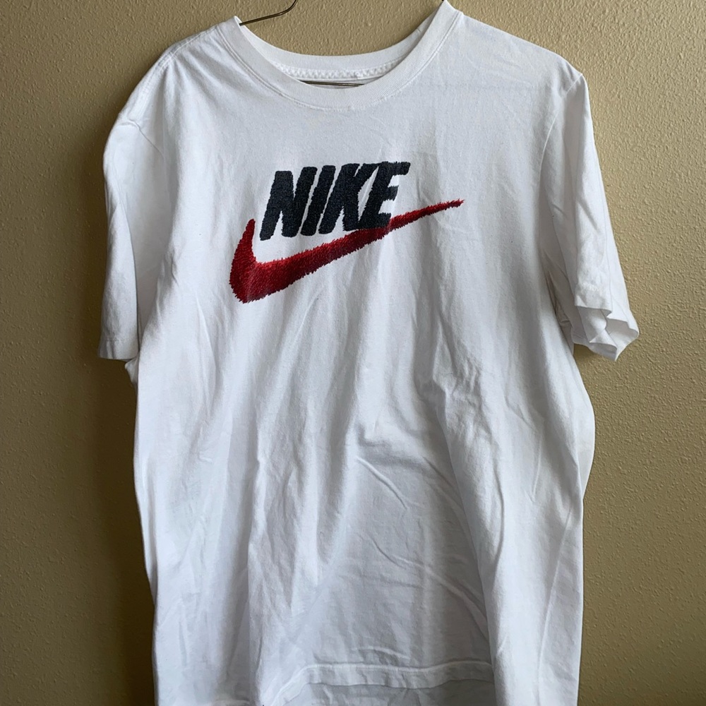 NIKE VINTAGE TEE